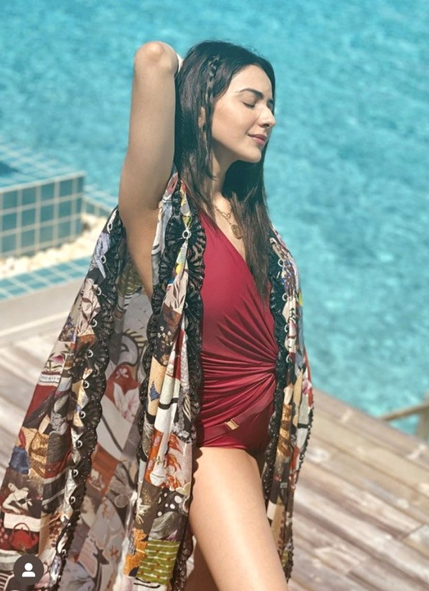 These 5 stunning images from Rakul Preet Singh's Maldives vacation prove that she has the coolest beachwear collection