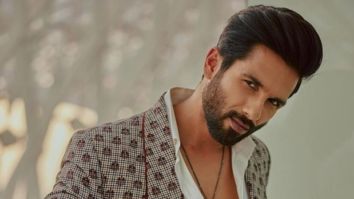 ‘Biker boy’ Shahid Kapoor looks dashing as he takes a Sunday ride; shares a picture with fans