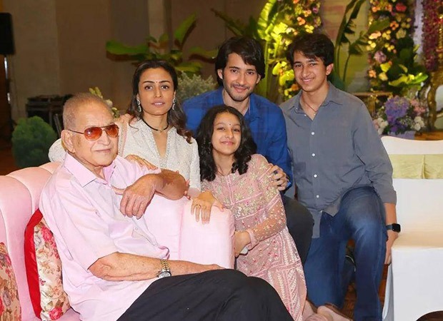 Mahesh Babu poses for a family photo two weeks after mother Indira Devi’s demise; Namrata writes a heartfelt note