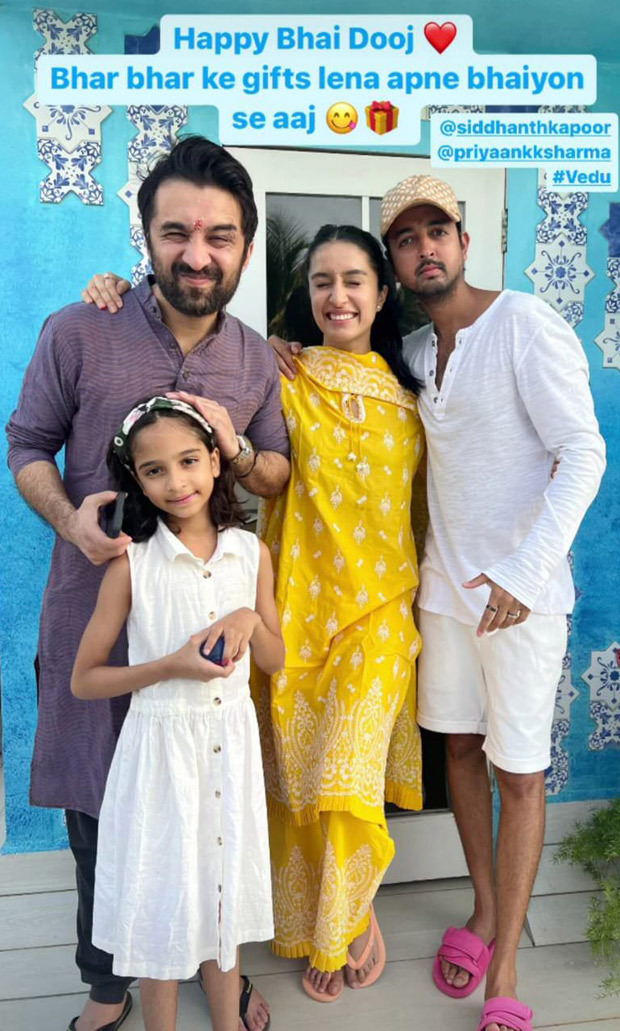 Bhai Dooj 2022: Kartik Aaryan, Shweta Bachchan-Abhishek Bachchan, Shraddha Kapoor, Saif Ali Khan-Soha Ali Khan enjoy the festivities 
