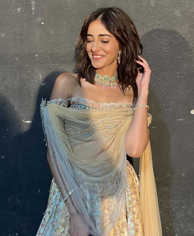 Ananya Panday’s floral Tarun Tahiliani lehenga worth Rs. 3.39 Lakh is a winning choice for bridesmaids Ananya Panday’s floral Tarun Tahiliani lehenga worth Rs. 3.39 Lakh is a winning choice for bridesmaids