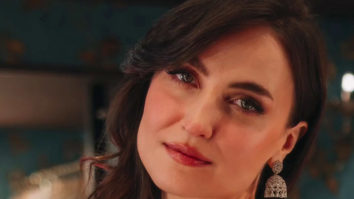 Elli AvrRam looks like a dream in diamond embedded lehenga