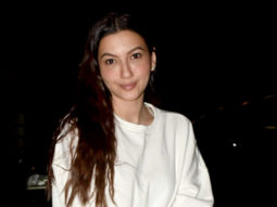 Gauahar Khan chit chats with paps at the airport