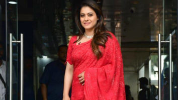 Kajol looks sizzling hot in red saree at Jhalak Dikhhla Jaa sets