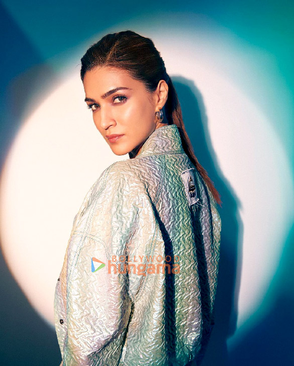 kriti sanon 2 130