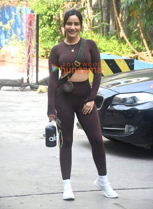 photos aisha sharma and neha sharma spotted outside a gym in bandra 4