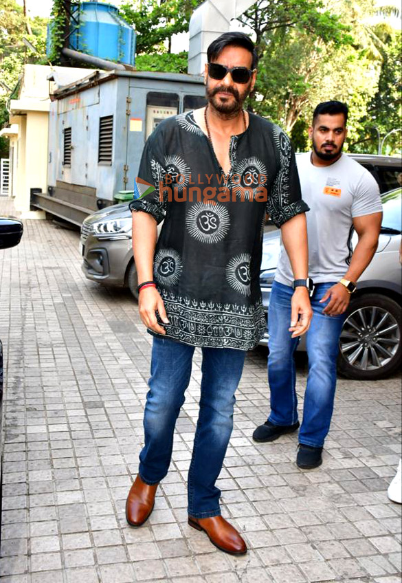 photos ajay devgn bhushan kumar and kumar mangat pathak attend the teaser preview of the film bholaa 5