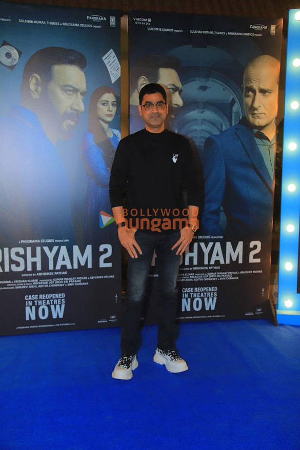 photos ajay devgn shriya saran and others snapped attending the success bash of drishyam 2 at sun n sand in juhu 6