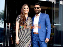 Photos: Ajay Devgn, Tabu, Nora Fatehi and others snapped promoting Drishyam 2 on sets of the show Jhalak Dikhla Jaa Photos: Ajay Devgn, Tabu, Nora Fatehi and others snapped promoting Drishyam 2 on sets of the show Jhalak Dikhla Jaa