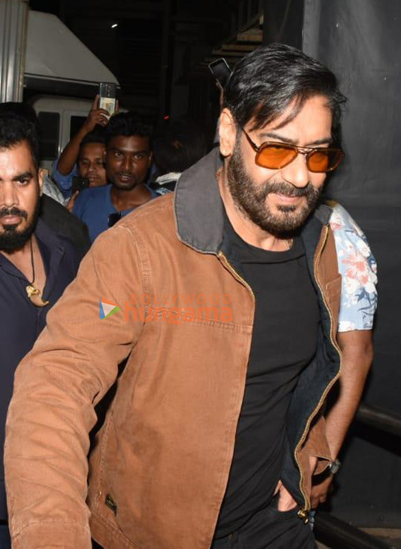 Photos: Ajay Devgn attends Drishyam 2 screening Photos: Ajay Devgn attends Drishyam 2 screening