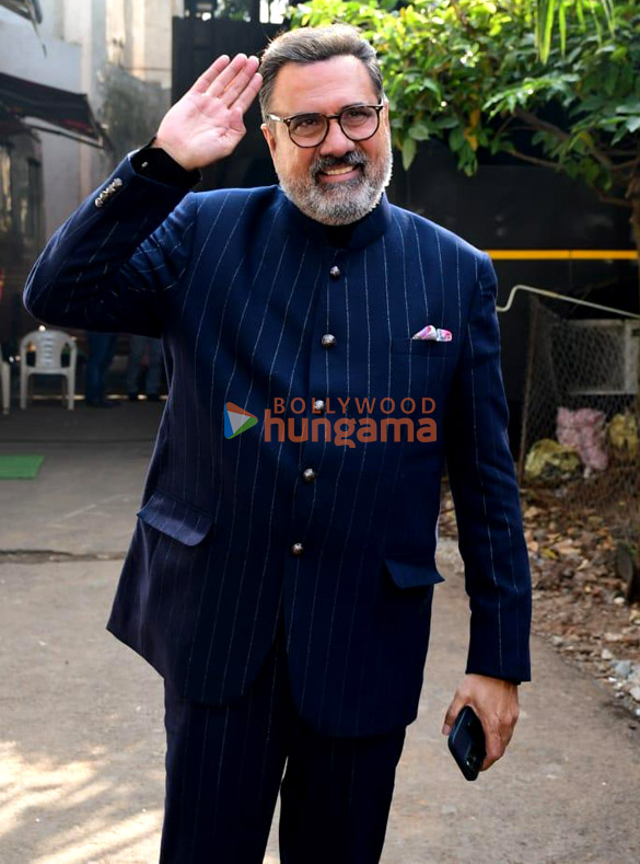photos anupam kher boman irani neena gupta snapped during uunchai promotions on the sets of indian idol 2