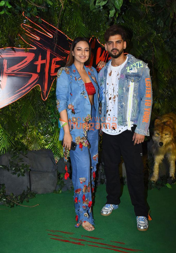 photos celebs attend the premiere of bhediya 7