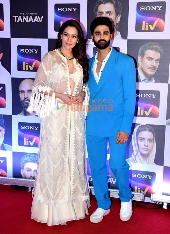 photos celebs grace the screening of sony livs tanaav 11
