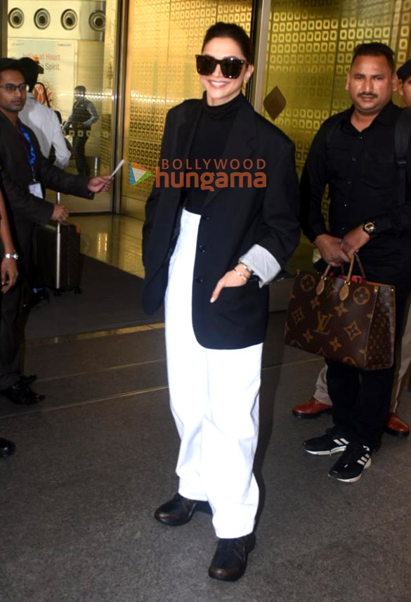Photos: Deepika Padukone, Ranveer Singh, Ananya Panday and others snapped at the airport