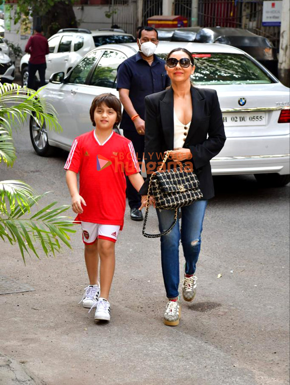Photos: Gauri Khan and AbRam Khan snapped outside a cafe in Bandra Photos: Gauri Khan and AbRam Khan snapped outside a cafe in Bandra