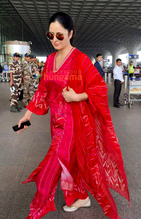 photos katrina kaif ayushmann khurrana karishma kapoor manushi chillar snapped at the airport 1