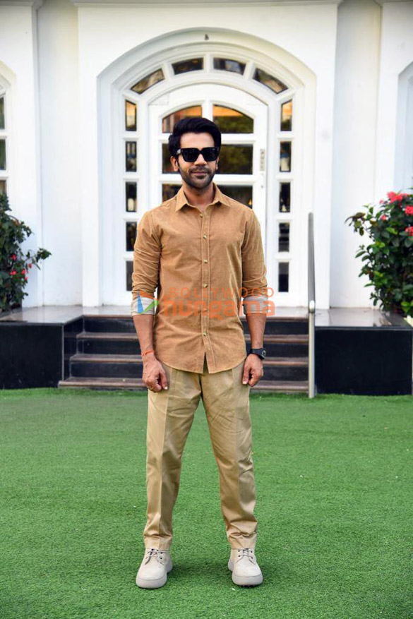 photos radhika apte rajkummar rao sikandar kher and akansha ranjan kapoor snapped promoting their film monica o my darling 3