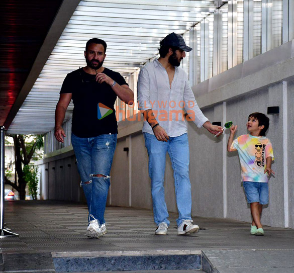 photos saif ali khan ibraham ali khan and taimur ali khan spotted at hakkasan in bandra 3