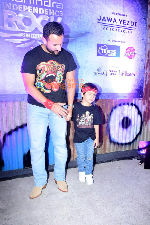 photos saif ali khan snapped with son taimur ali khan attending the independence rock event 2