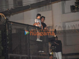 Photos: Shah Rukh Khan meets fans on his birthday at midnight outside Mannat in Bandra