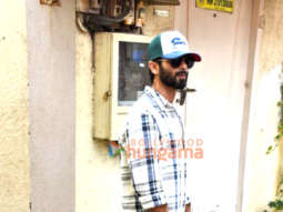 Photos: Shahid Kapoor snapped in Bandra