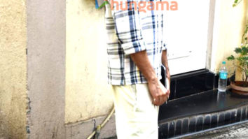 Photos: Shahid Kapoor snapped in Bandra