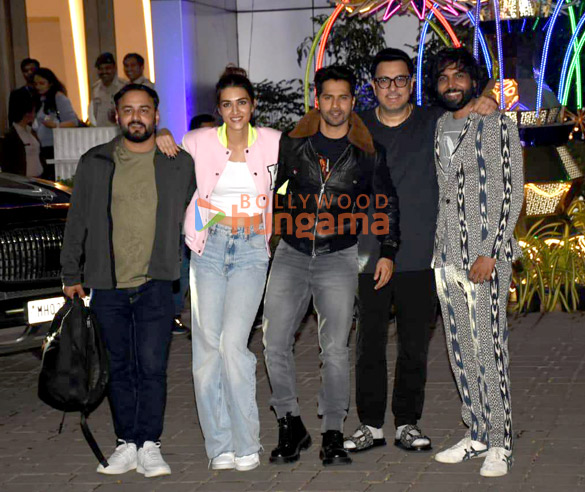 photos varun dhawan kriti sanon abhishek banerjee and others snapped promoting bhediya 1
