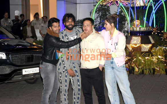 photos varun dhawan kriti sanon abhishek banerjee and others snapped promoting bhediya 3
