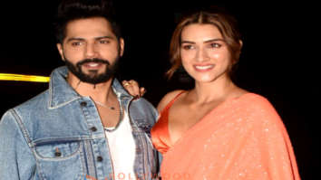 Photos: Varun Dhawan and Kriti Sanon snapped promoting Bhediya on the sets of Bigg Boss 16