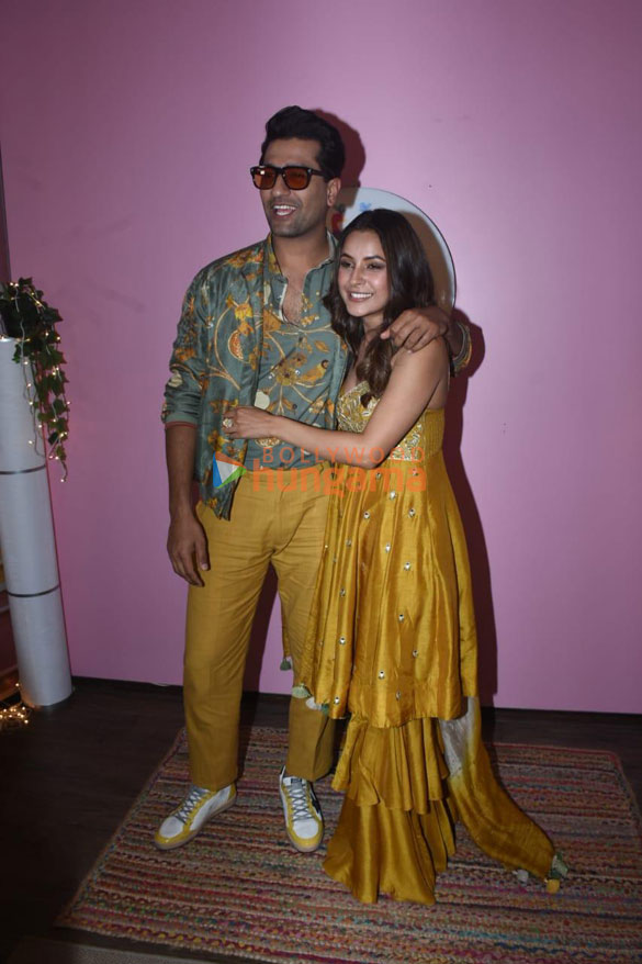 photos vicky kaushal snapped on the sets of shehnaaz gills chat show desi vibes 1