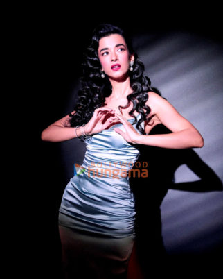 Celebrity Photos of Saba Azad