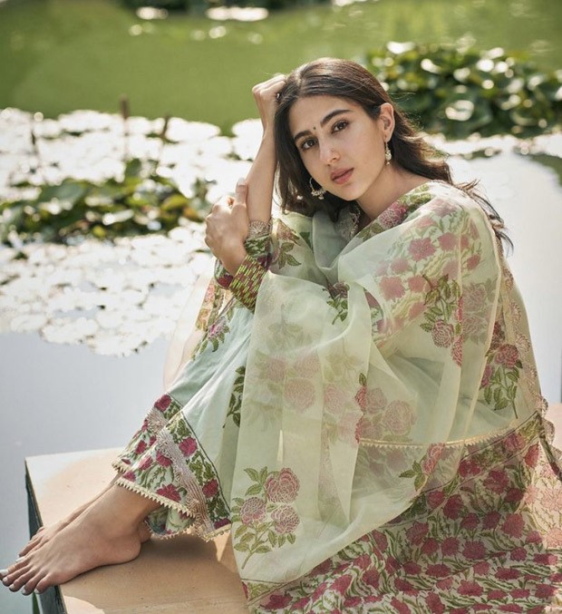 Sara Ali Khan's green floral kurta set is all about the glam factor in desi attire