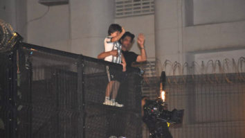 Shah Rukh Khan came outside his house Mannat to wave at his fans on his 57th birthday