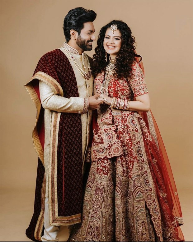 Singer Palak Muchhal ties knot with music composer Mithoon Sharma; stuns in quintessential red embellished lehenga