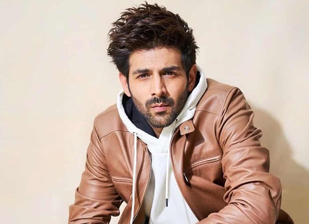 Kartik Aaryan fans keep up the Kartik Purnima tradition, wish the Freddy actor