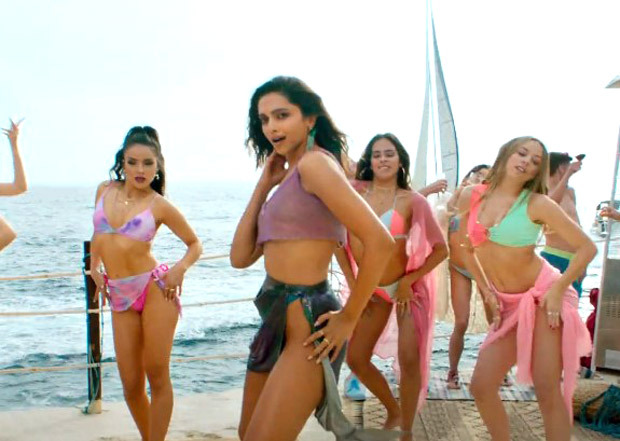 5 Looks of Deepika Padukone from Pathaan’s new track ‘Besharam Rang’ this is her hottest avatar yet