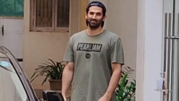 Aditya Roy Kapur gets clicked in the city in comfortable outfit