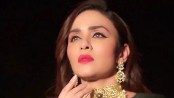 Amruta Khanvilkar makes us fall in love with her gorgeous beauty