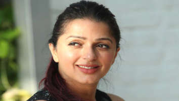 Bhumika Chawla speaks on cons of social media; says, “We have become slaves of mobiles and technology”
