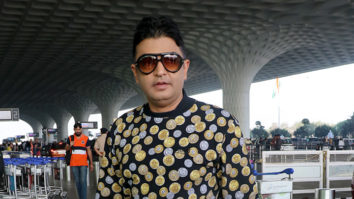 Bhushan Kumar looks dapper wearing sunglasses at the airport