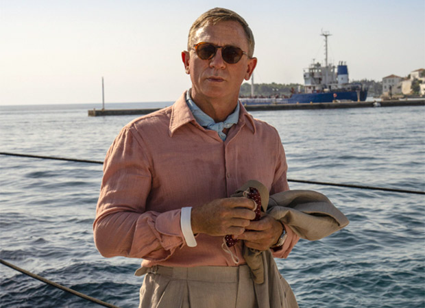 Daniel Craig starrer Glass Onion garners 82.1 million hours of viewership in Christmas opening weekend on Netflix