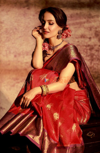 Celeb Photos Of Elli AvrRam