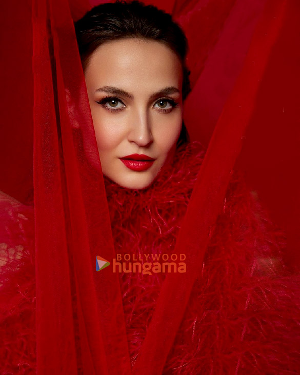 elli avrram 2 67