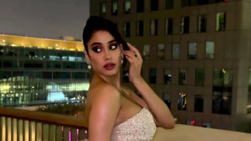 Janhvi Kapoor is Filmfare ready in her gorgeous gown