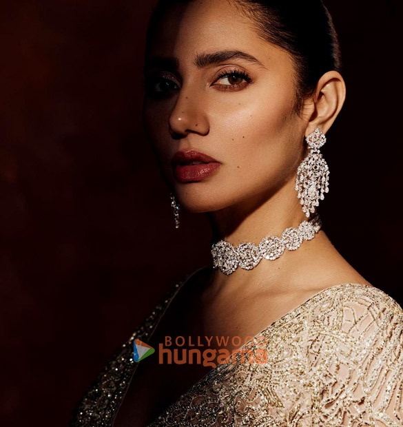 mahira khan 28