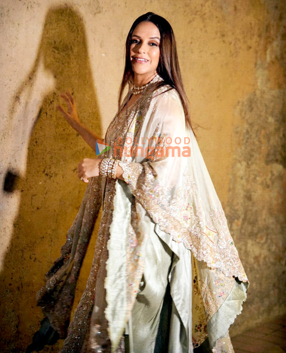 neha dhupia 4 10