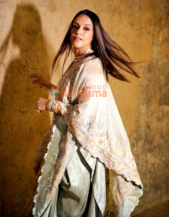 neha dhupia 5 5