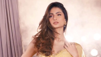 Palak Tiwari looks super chic in this beautiful yellow saree