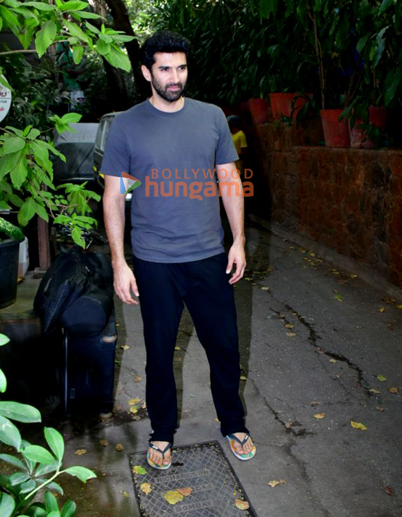 photos aditya roy kapur spotted at krome studio in bandra 2