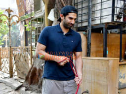 Photos: Aditya Roy Kapur spotted at pet clinic in Khar